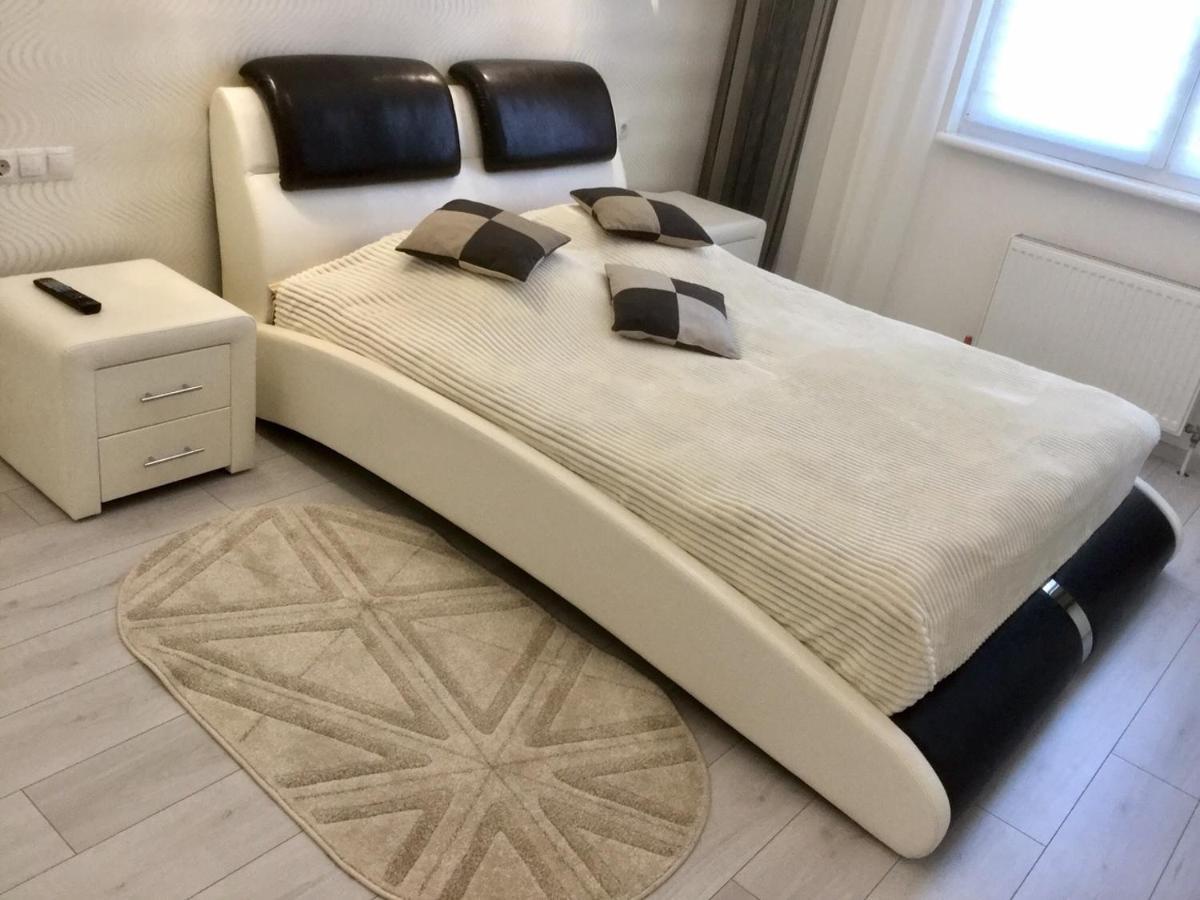 אודסה Central Apartment מראה חיצוני תמונה